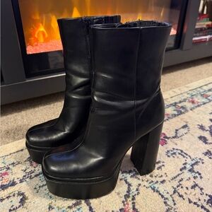 Express Black Heeled Boots